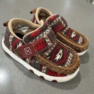 Twisted X Kids Moccasins in Red and Brown
